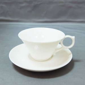 ST75-新骨瓷咖啡杯盤